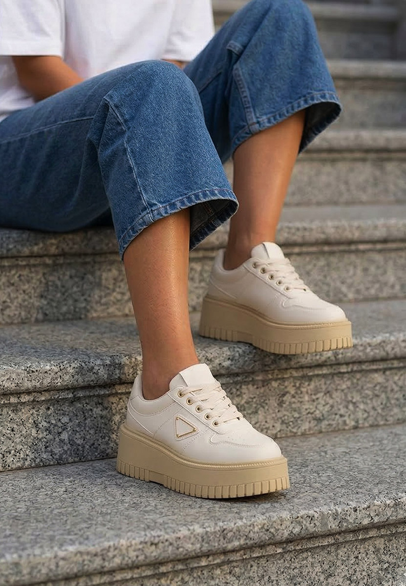 Cникърси на платформа Madaline бежов