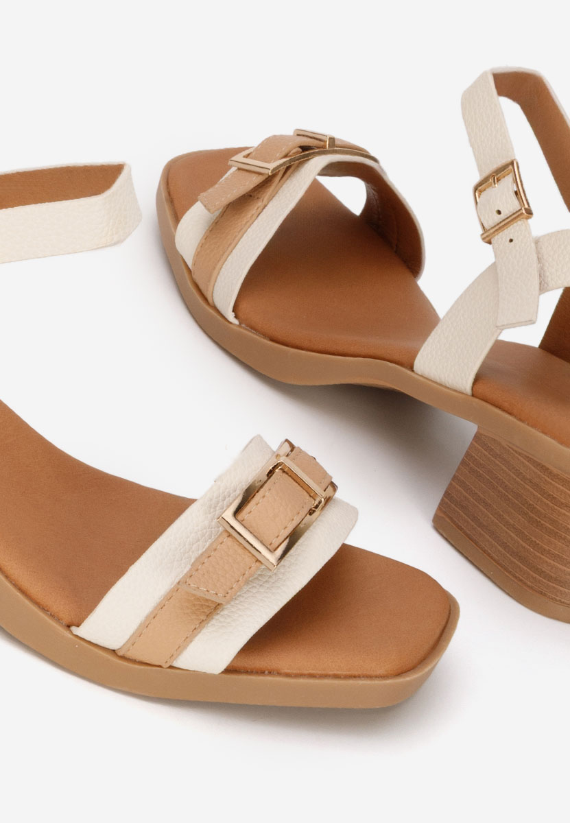 Сандали на ток Iustinia бежов