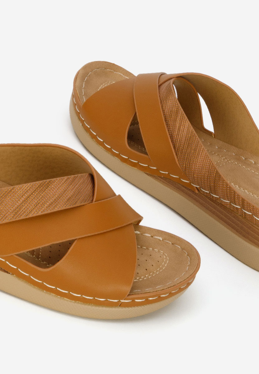 Чехли на платформа Maryna камел