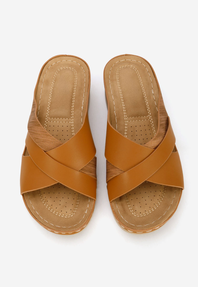 Чехли на платформа Maryna камел