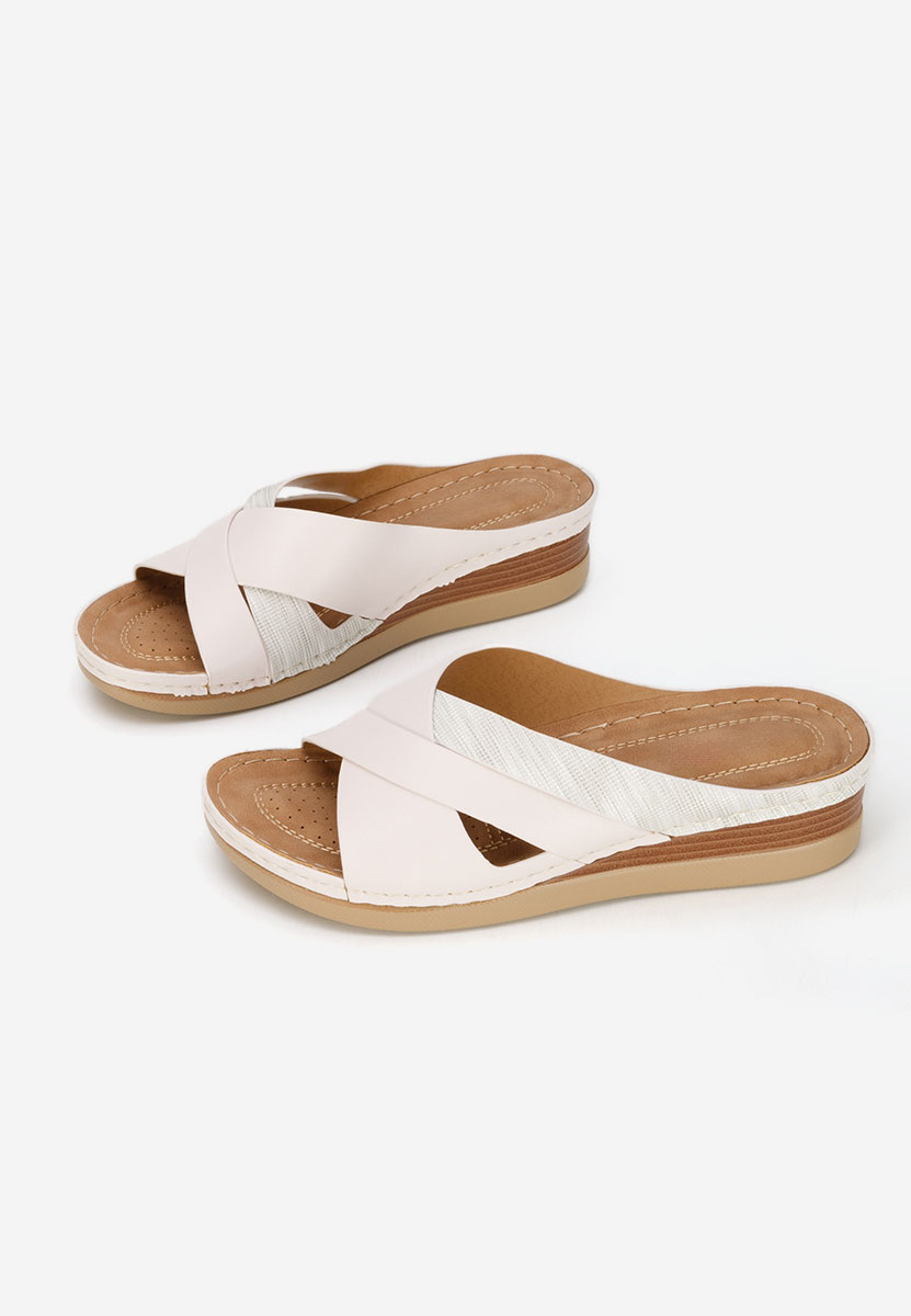 Чехли на платформа Maryna бели