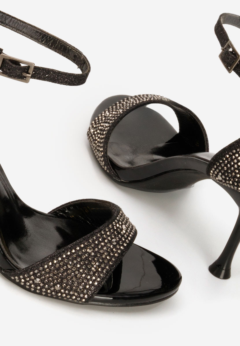 Елегантни сандали Persiana черен