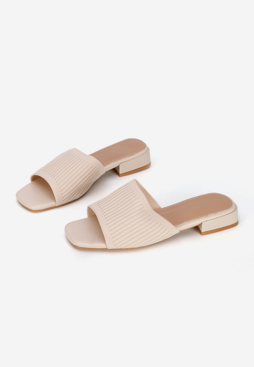 Чехли на ток Alinia бежов