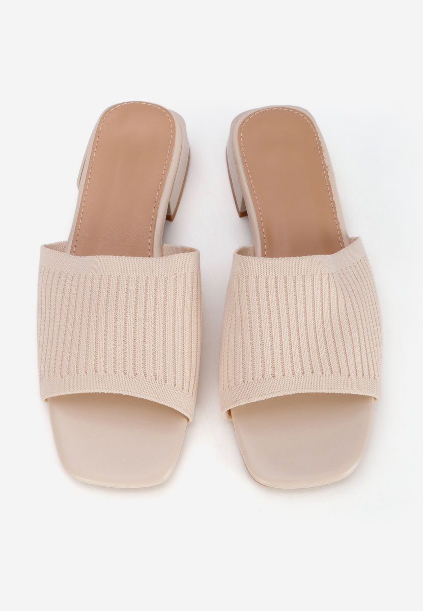 Чехли на ток Alinia бежов