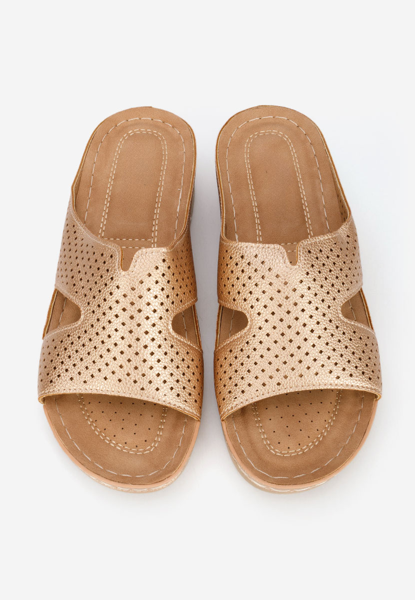 Чехли на платформа Hermana шампанско