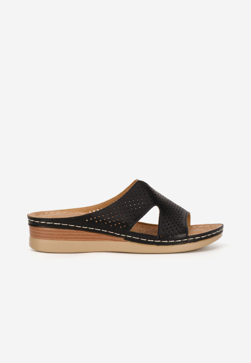 Чехли на платформа Hermana черни