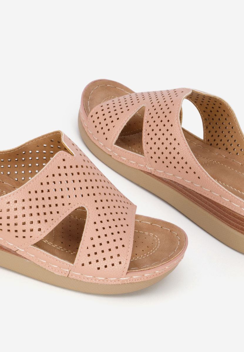 Чехли на платформа Hermana розов