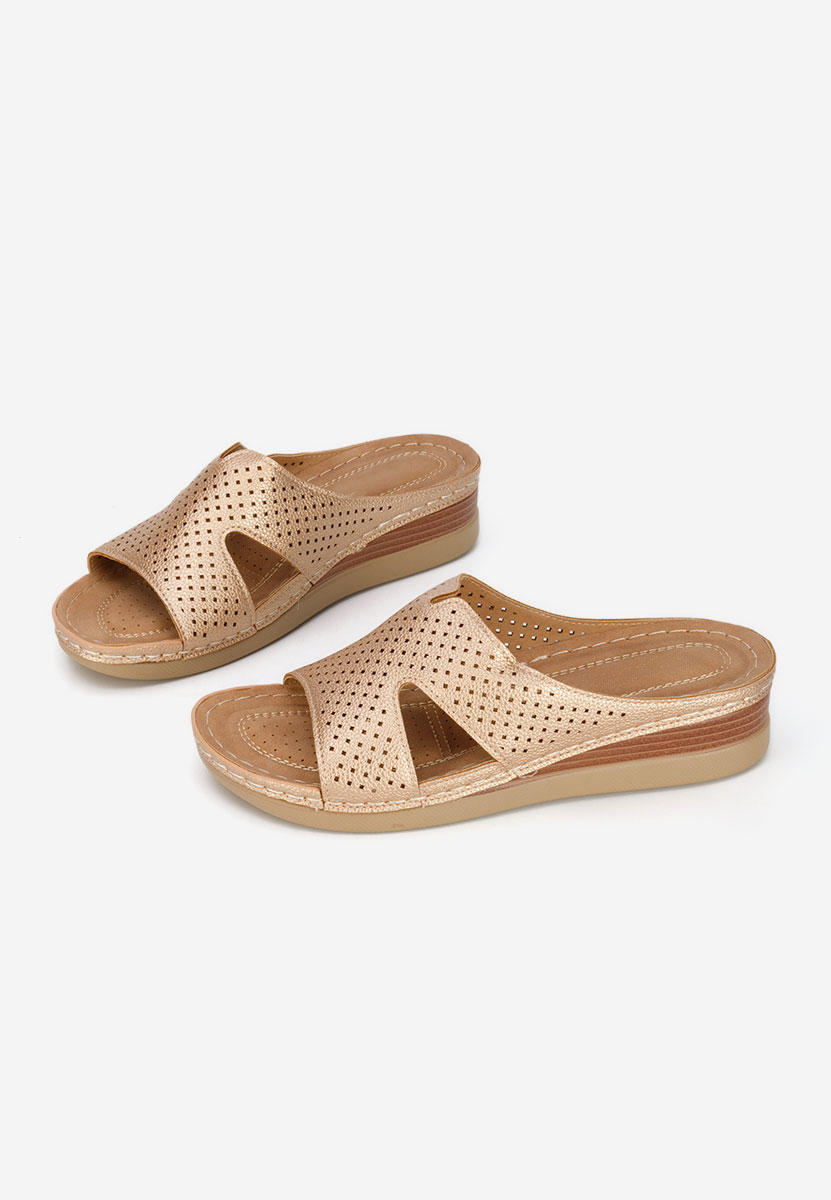 Чехли на платформа Hermana шампанско