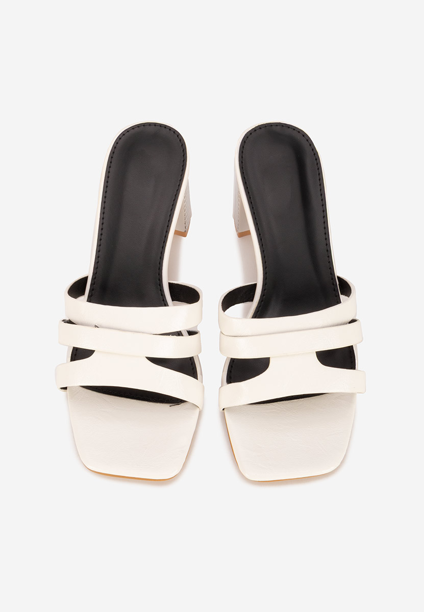 Чехли на ток Genoveva V2 бели