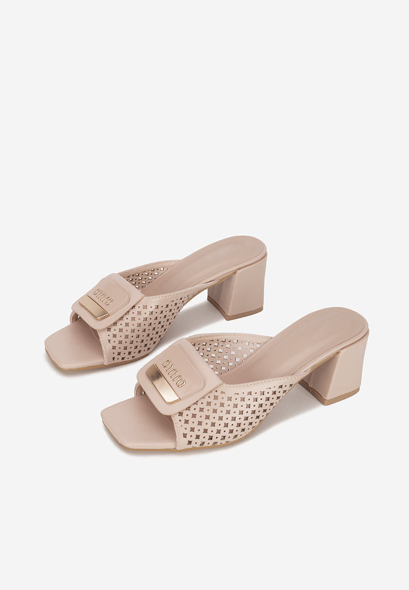 Чехли на ток Carmenia бежов