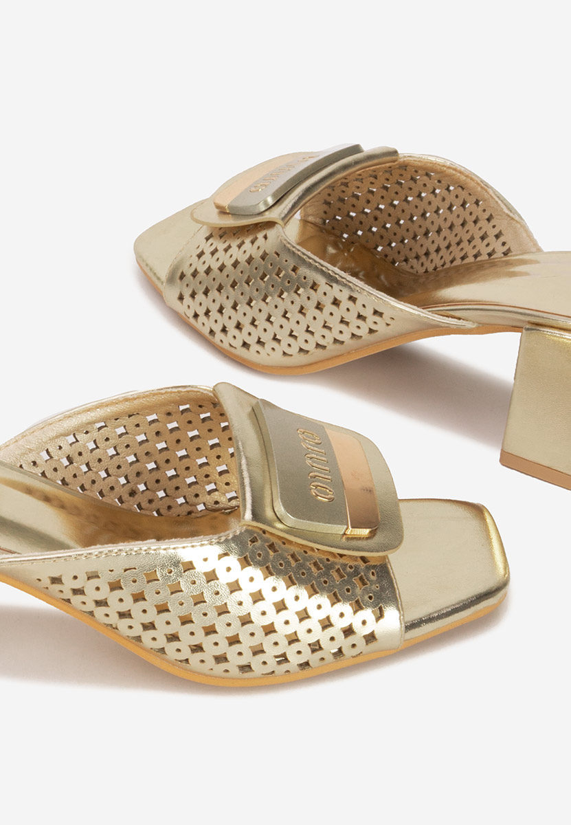 Чехли на ток Carmenia златен