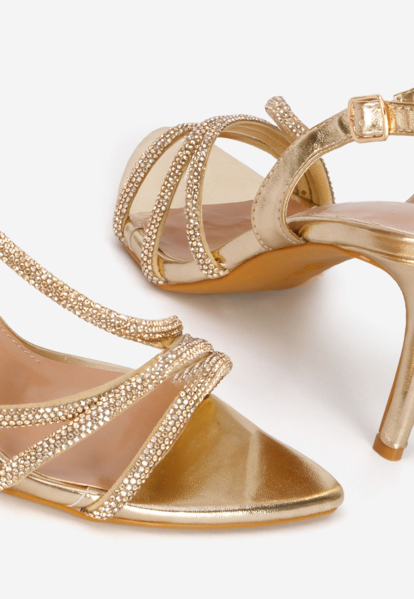 Елегантни сандали Sorinia златен