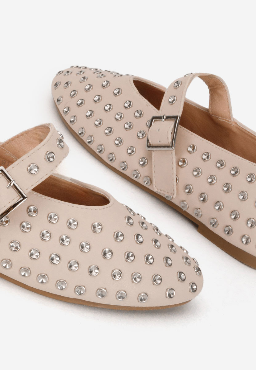 Балерини Karem бежов