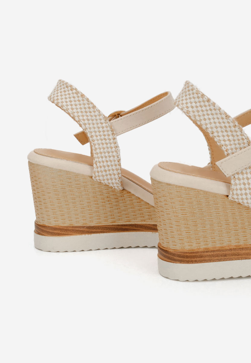 Сандали на платформа Ramiela бежов