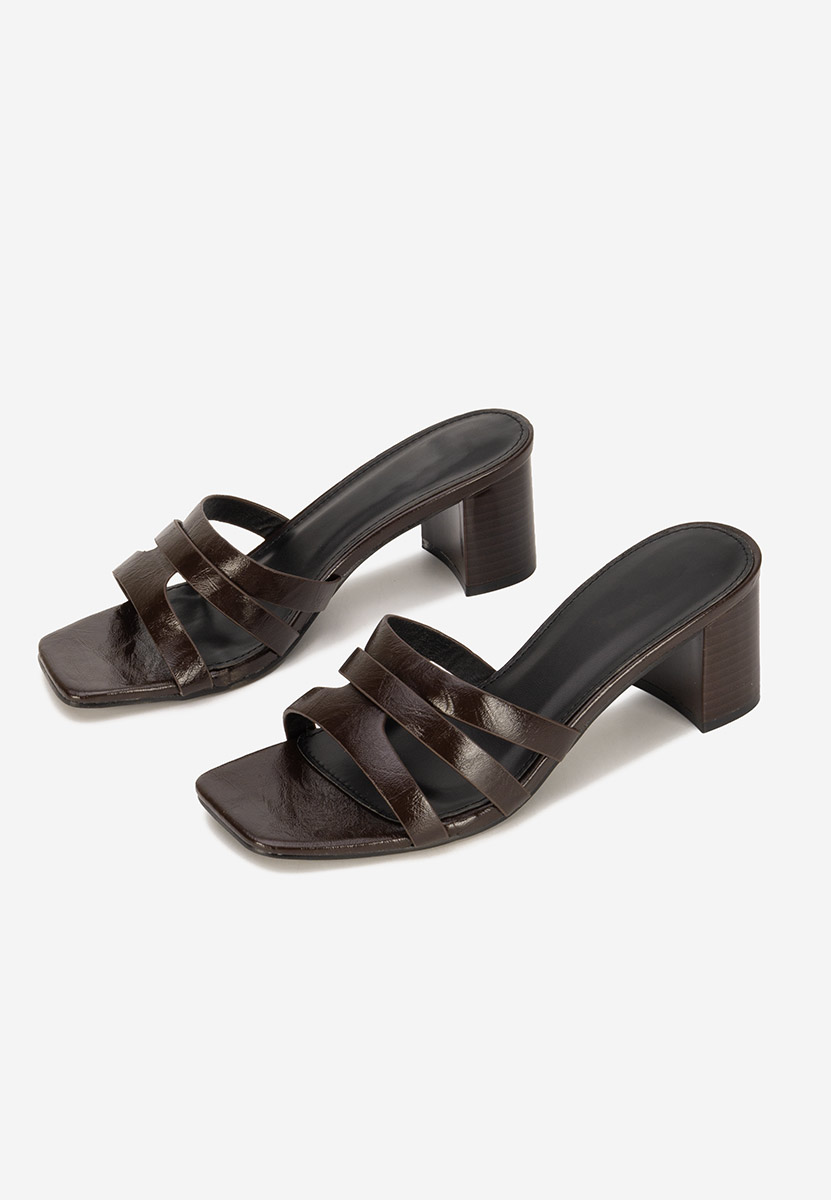 Чехли на ток Genoveva V2 кафяв