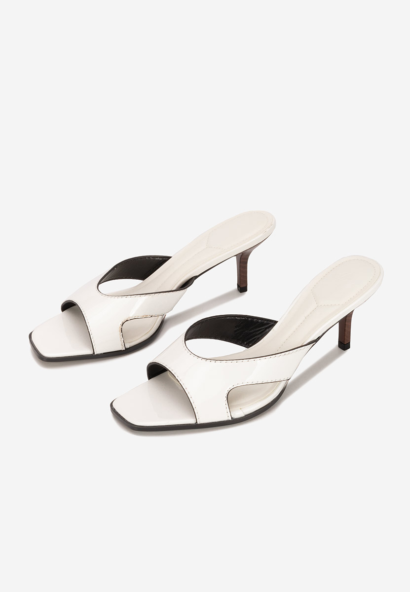 Чехли на ток Zinadia бели