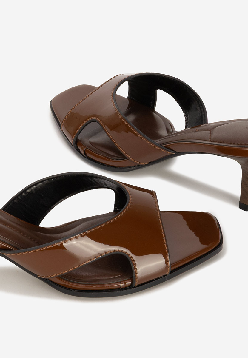 Чехли на ток Zinadia кафяв