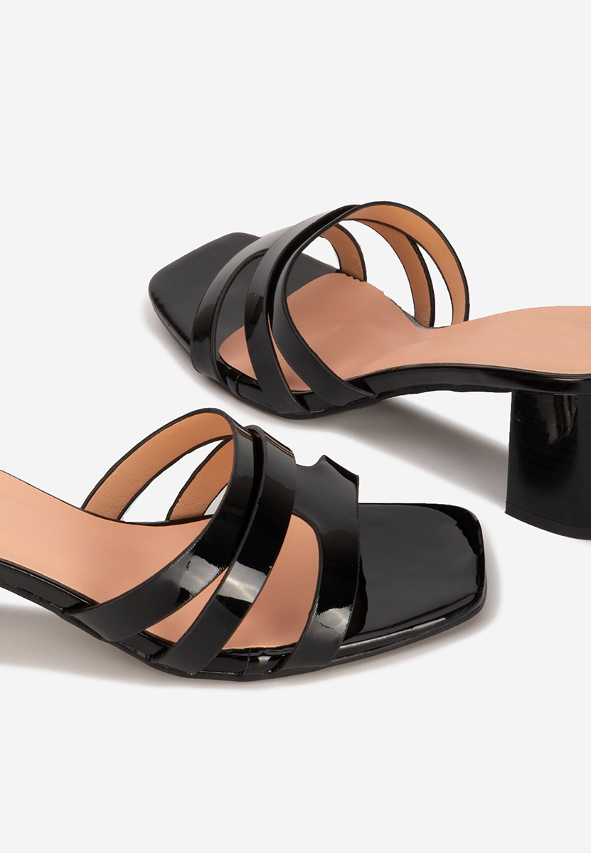 Чехли на ток Genoveva черни