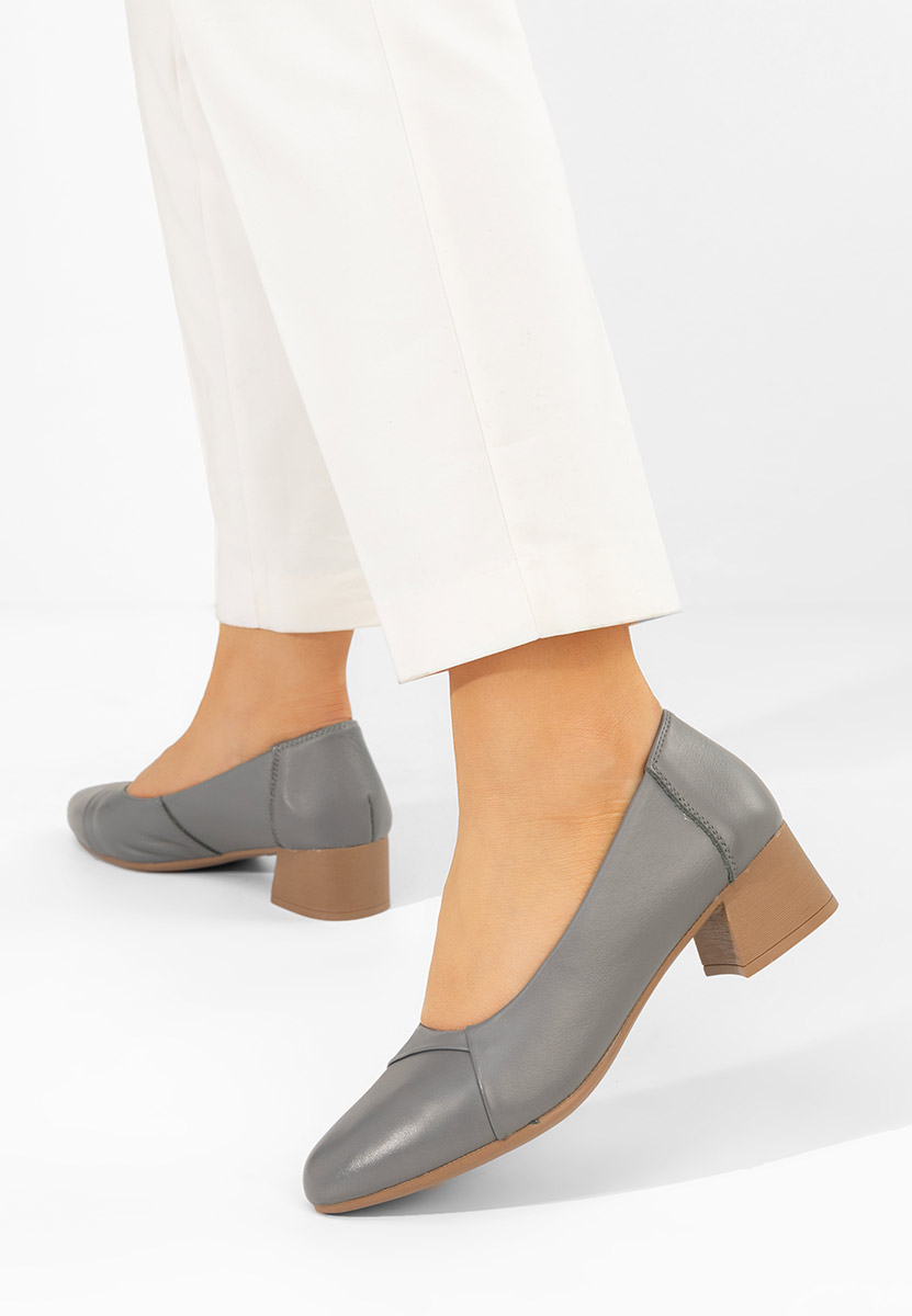 Кожени обувки Giulieta сив