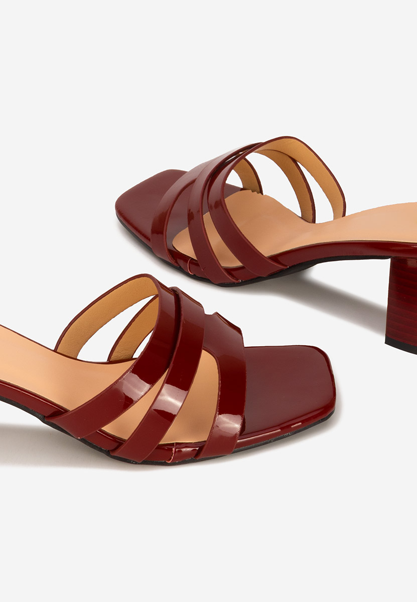 Чехли на ток Genoveva Винено червено