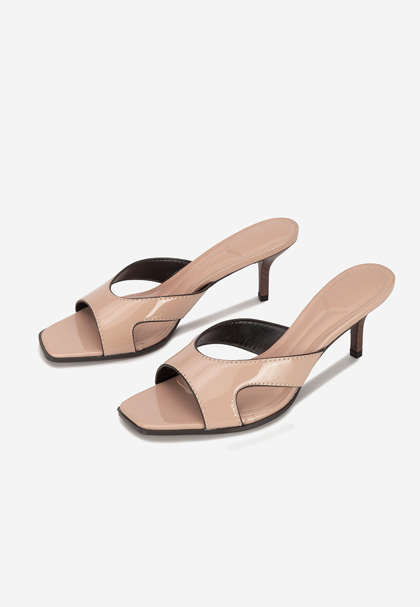 Чехли на ток Zinadia бежов