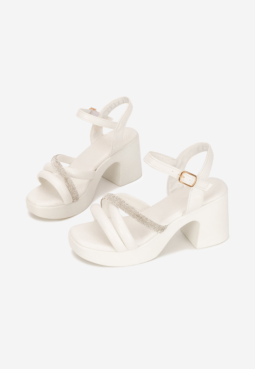 Сандали на ток Jadina бели