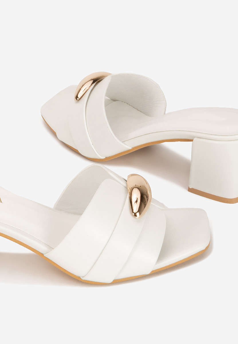 Чехли на ток Siminea бели