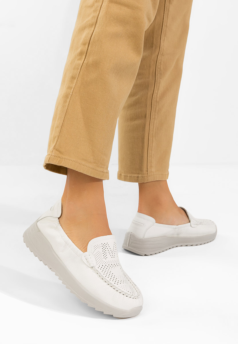 Дамски мокасини Suzy бели