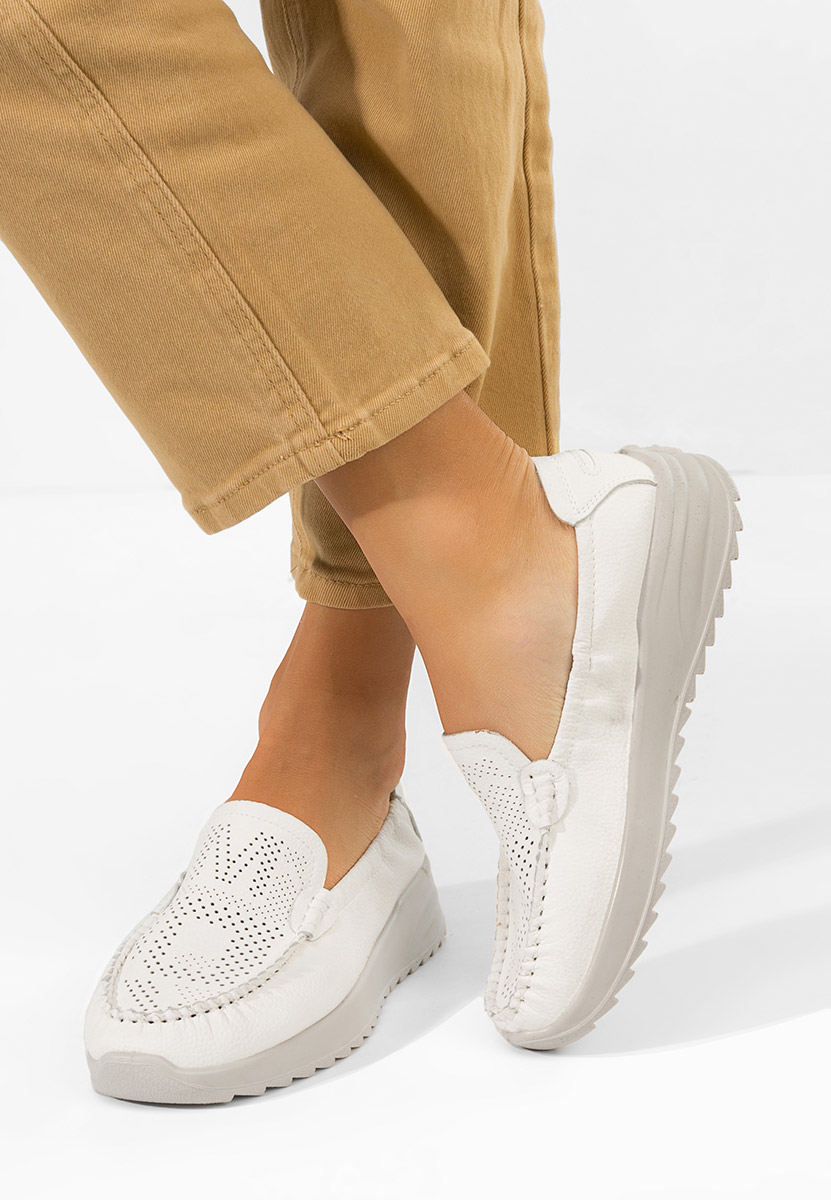 Дамски мокасини Suzy бели