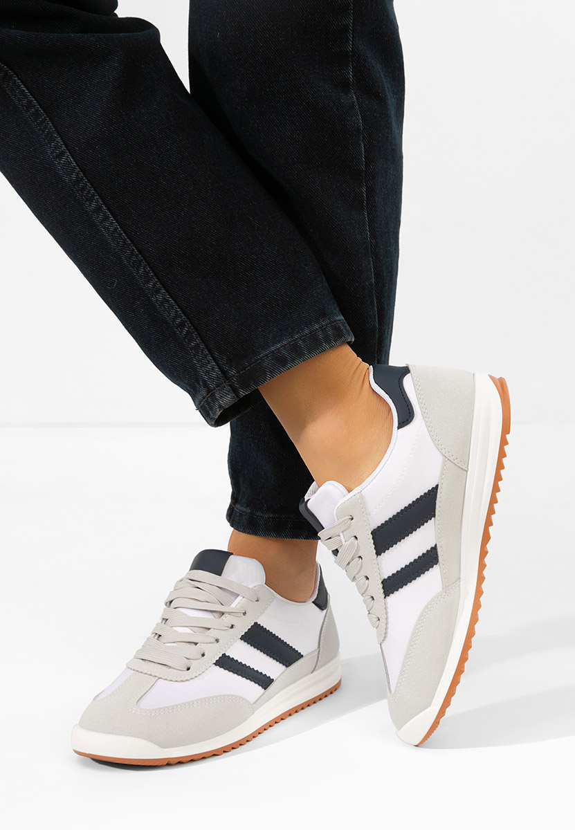 Дамски сникърси Catia бели