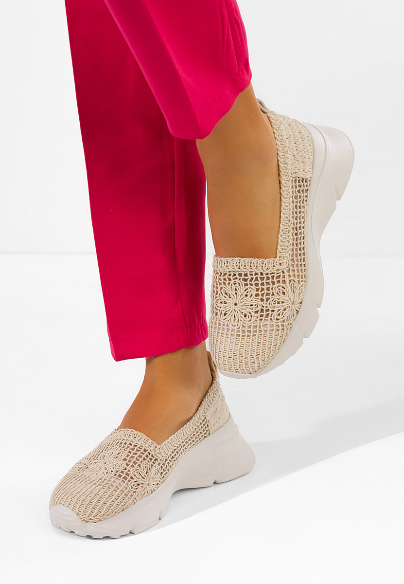 Дамски мокасини Offelia бежов