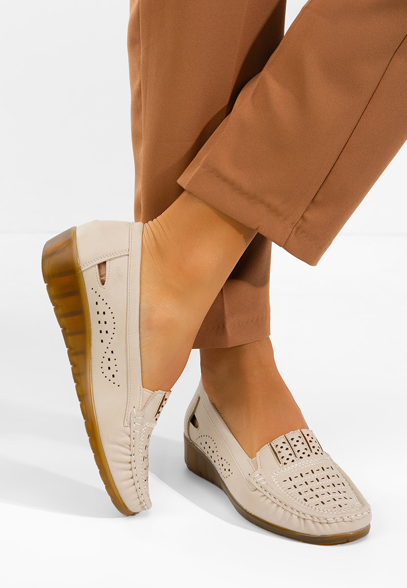 Дамски мокасини Genovia бежов