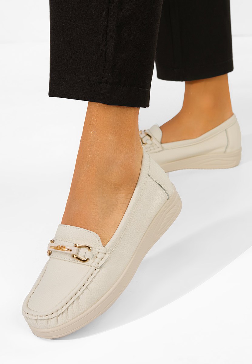 Дамски мокасини Odenia бежов