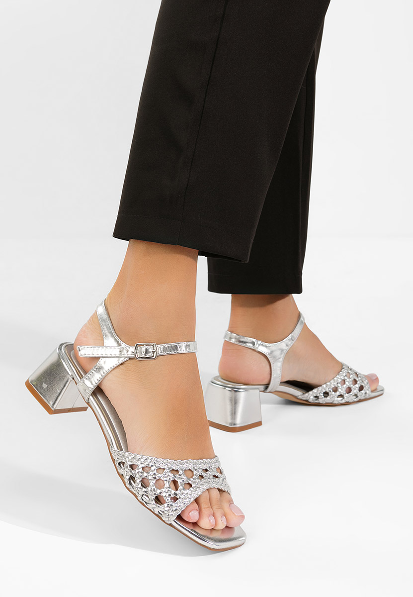 Сандали на ток Gentalya сив