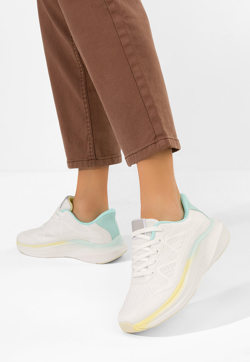 Дамски сникърси Emelie бели