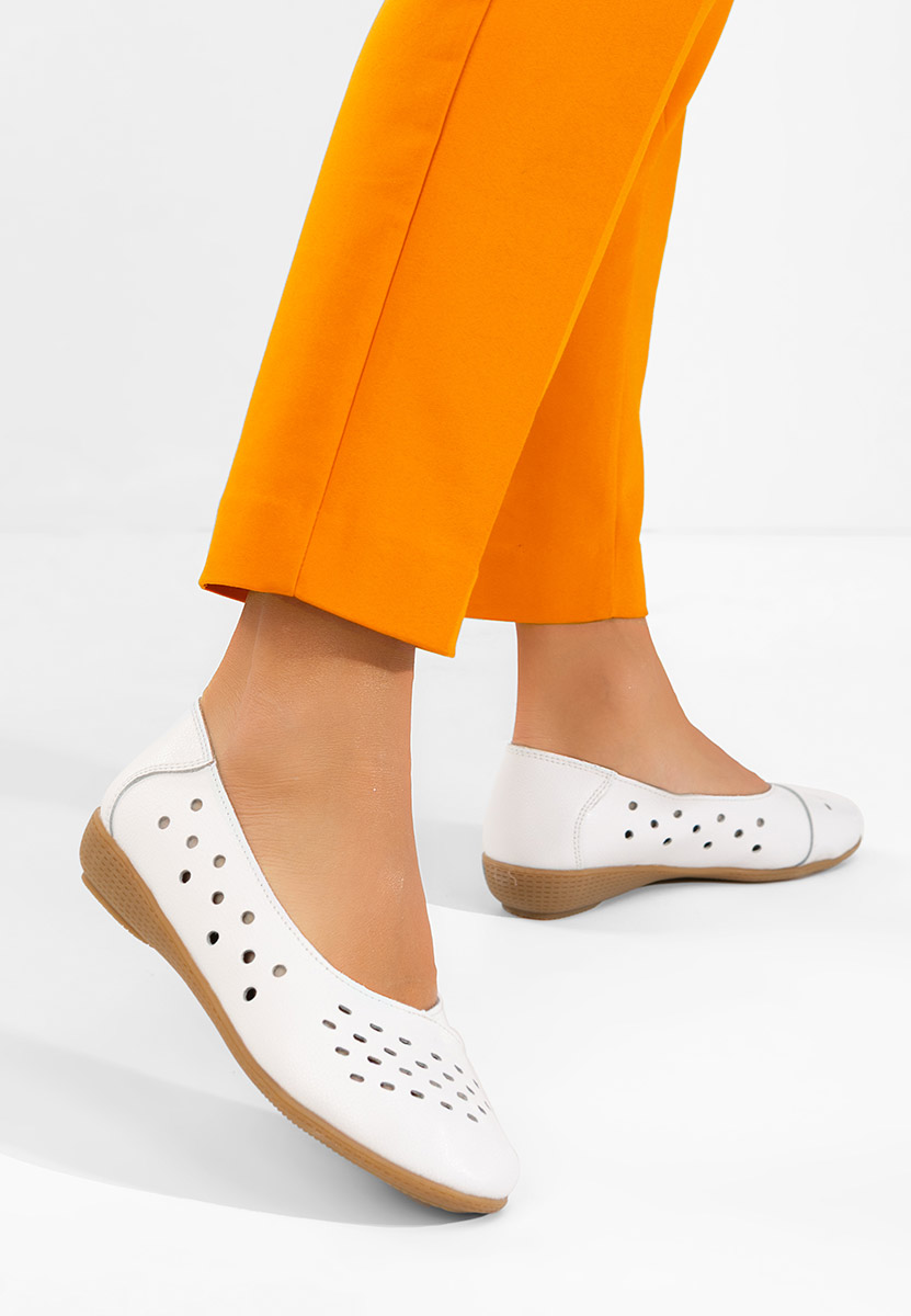 Балерини от естествена кожа Andeia бели