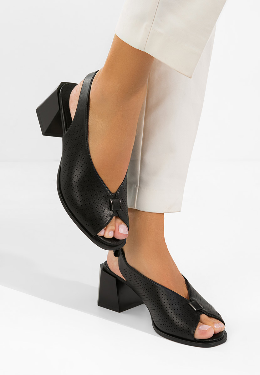 Сандали на ток Heliena черен