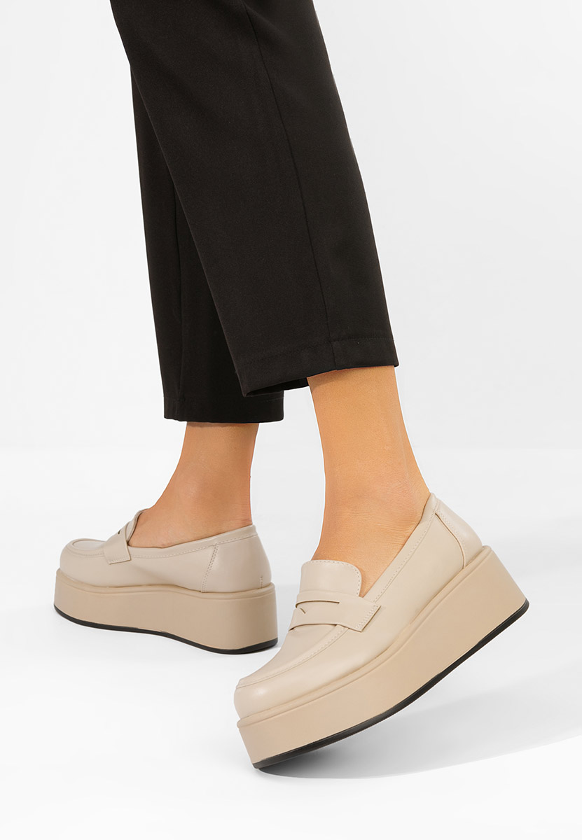 Mокасини на платформа Minky бежов